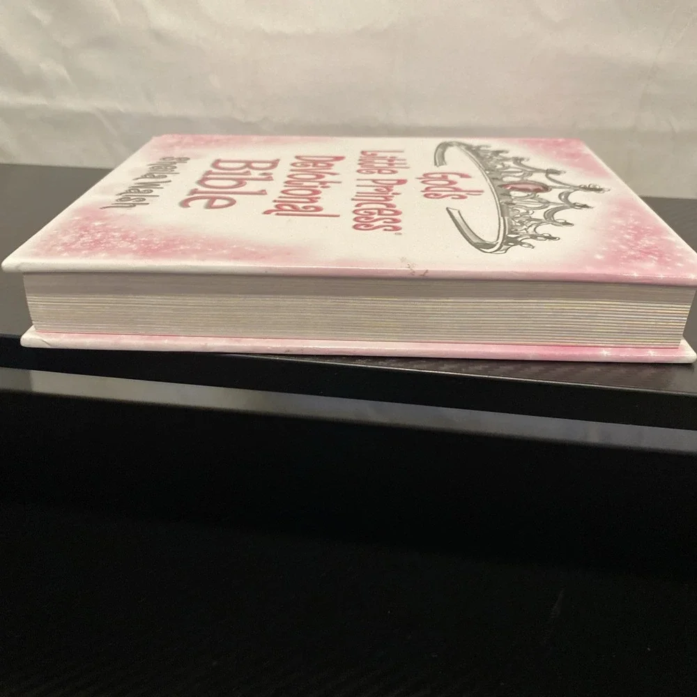 God's Little Princess Devotional‎ Bibles